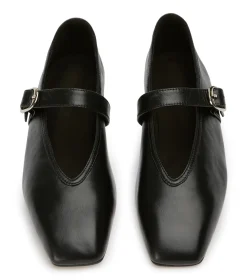 Bobbi Black Venice