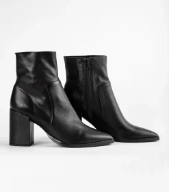 Brazen Black Luxe