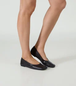 Celeste Chocolate Nappa