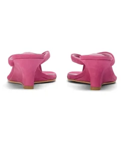 Edgy Fuchsia Nubuck