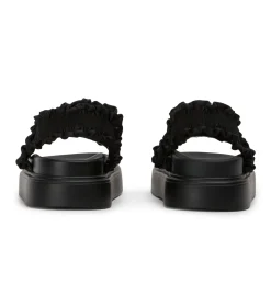 Jerry Black Ruffle